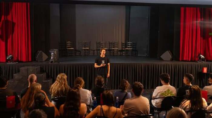 Seville: Flamenco Dance Class for Beginners at the Teatro Flamenco Day Tours - Main Image