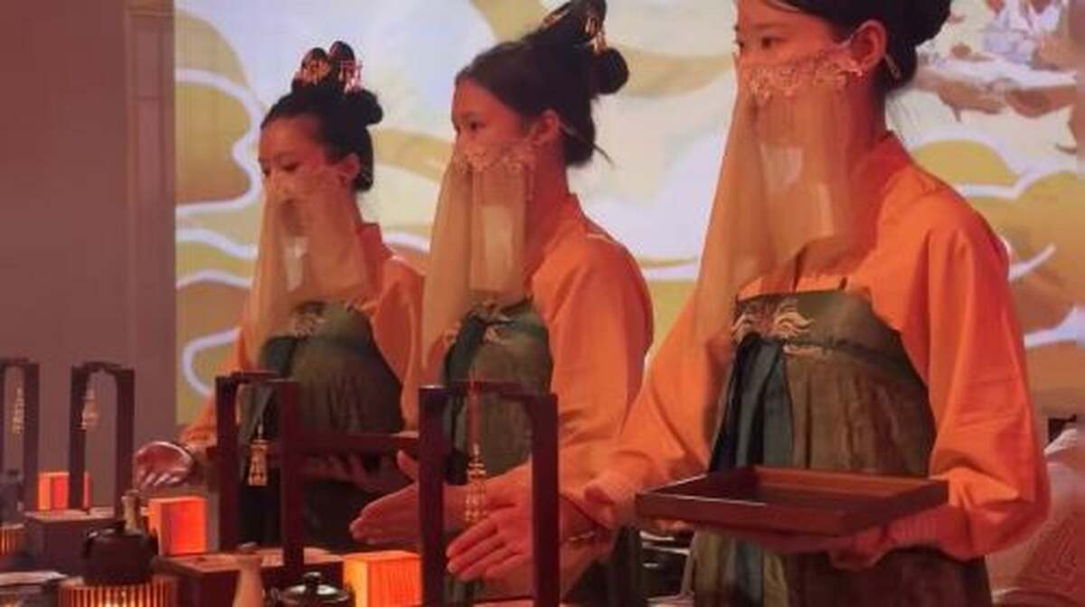Chengdu Shu Kingdom Palace Banquet Experience - Main Image