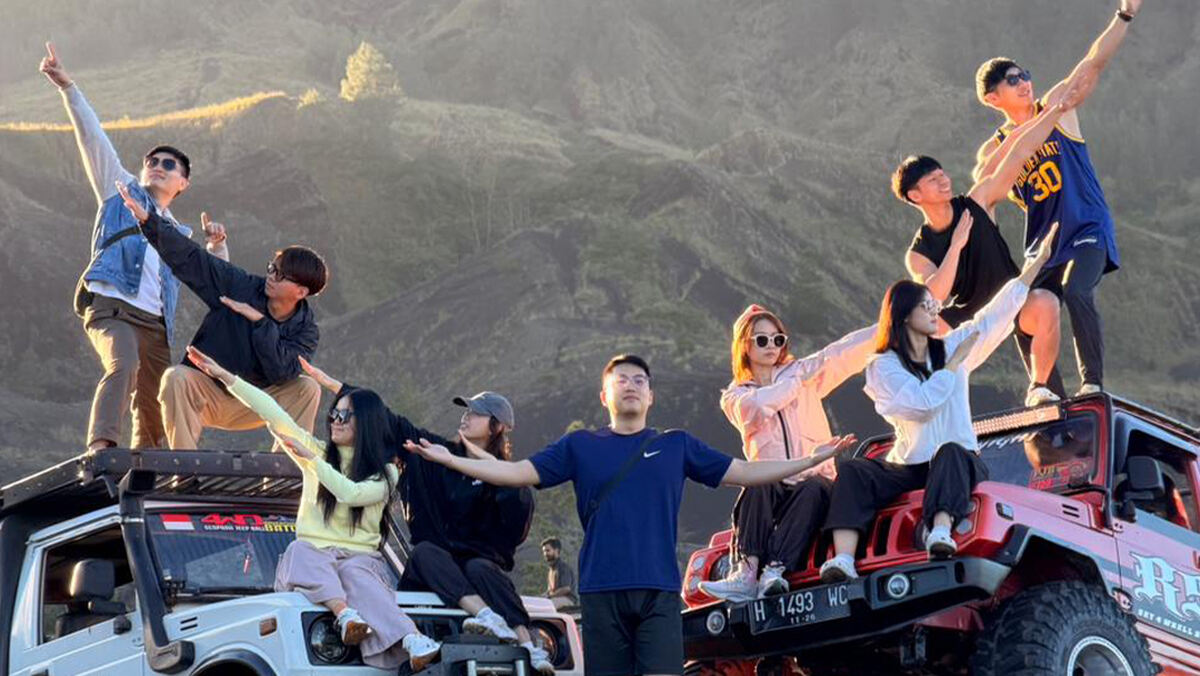 Volcanic Dust & Golden Skies: Mount Batur 4x4 Sunrise Jeep Adventure by Warung Jowet - Main Image