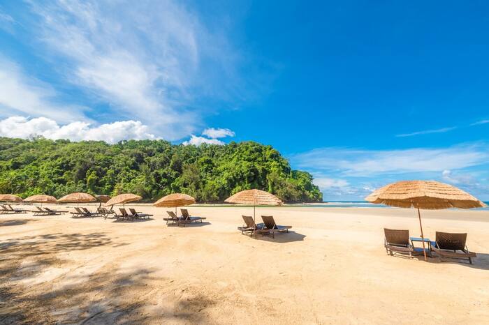 Art, Waves, and Relaxation Full Day Escape to Borneo Summer Bay Tour in Kota Kinabalu - Main Image