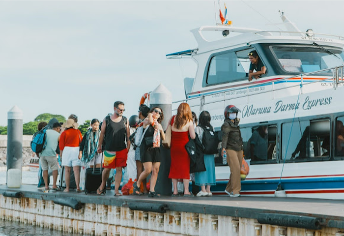 bbf266bc-dea7-4198-ba2d-799e15c0072c_alt