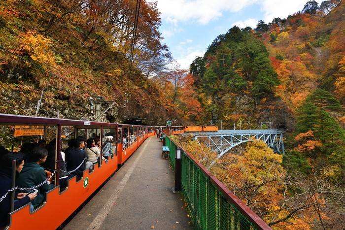Kurobe Gorge Sightseeing Train - Main Image