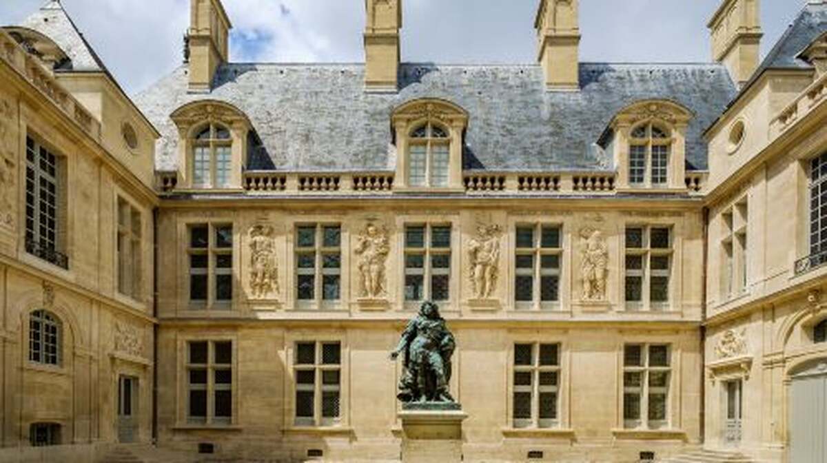 Carnavalet Museum - Main Image