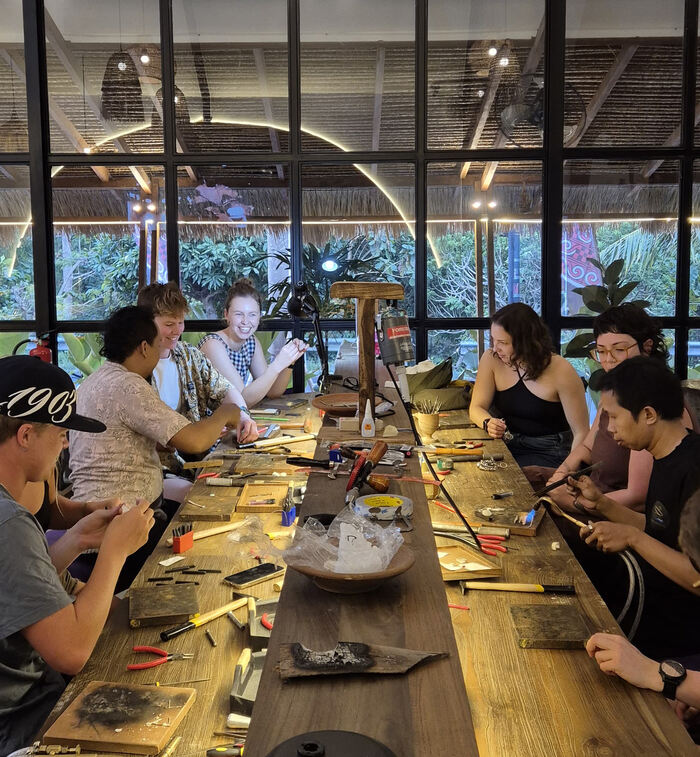 f11e8e45-de33-48f3-8d21-ddb866ef9500_alt