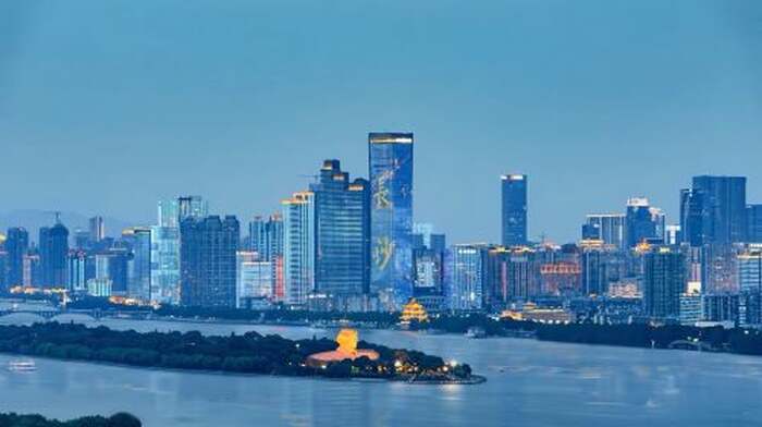 Hunan Museum + Orange Isle + Yuelu Academy + Autumn-Admiring Pavilion Changsha Pure Play Small Group 1-day Tour Day Tours - Main Image