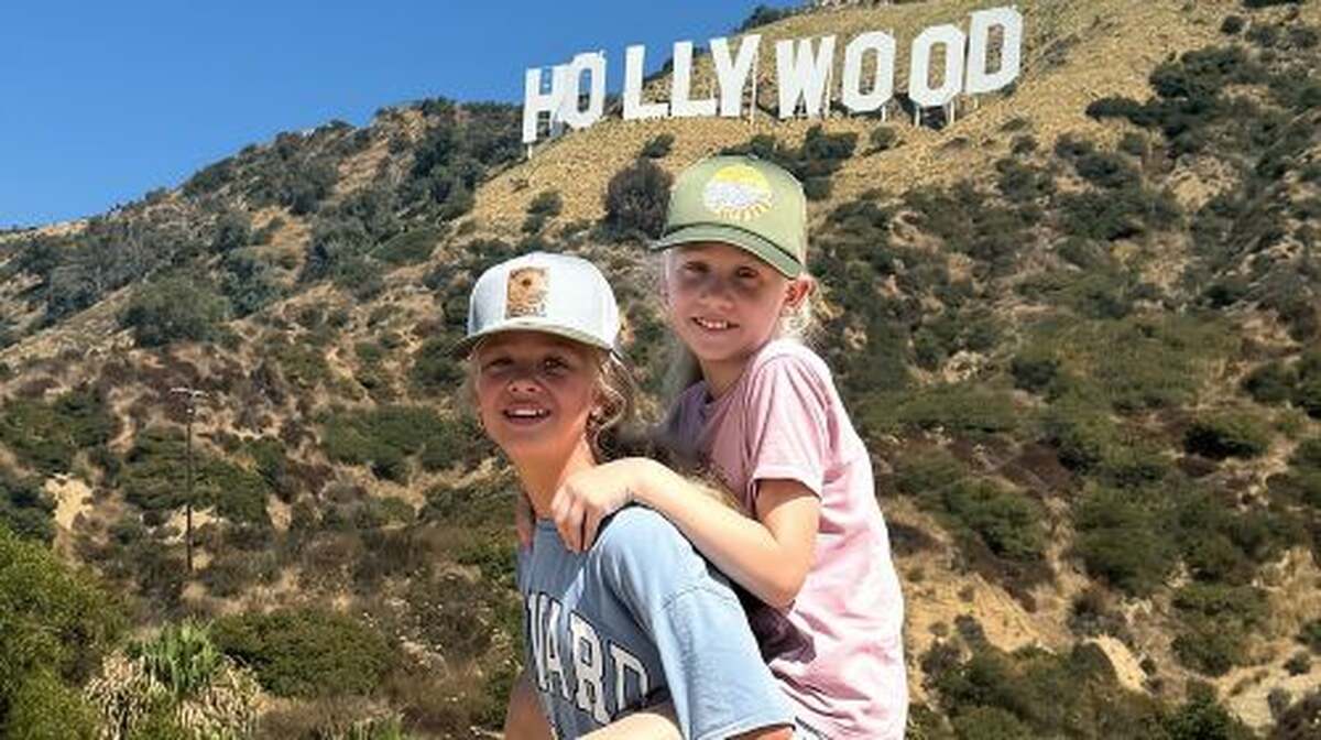 Los Angeles Original 90-Minute Walking Tour to The Hollywood Sign Day Tours - Main Image