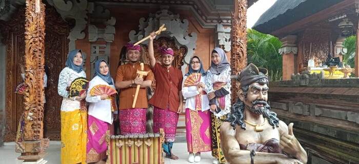 12cf9441-13a6-48d3-8cfc-8e3bdca4e29f_alt