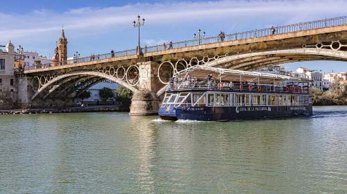 Sevilla: Hop-On Hop-Off & Walking Tours, Cruise & Flamenco - Main Image