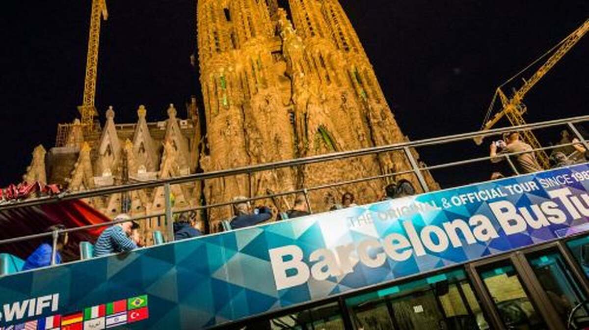 Barcelona Bus Turístic: Night Tour Day Tours - Main Image
