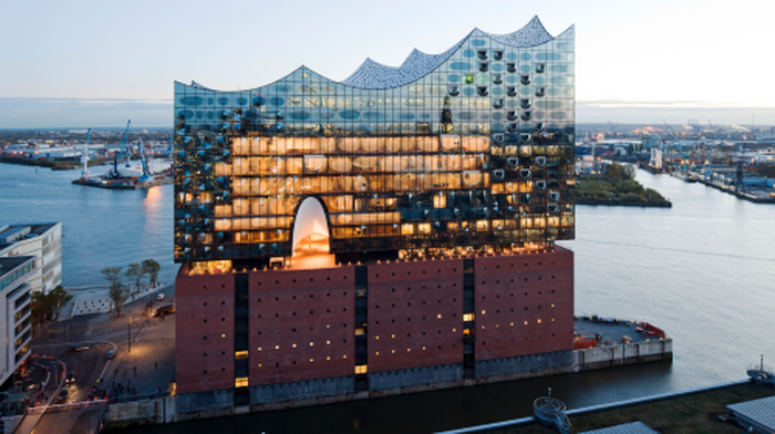 Miniatur Wunderland + Elbphilharmonie Hamburg + Alster Lakes + Hamburg City Hall private charter - Main Image