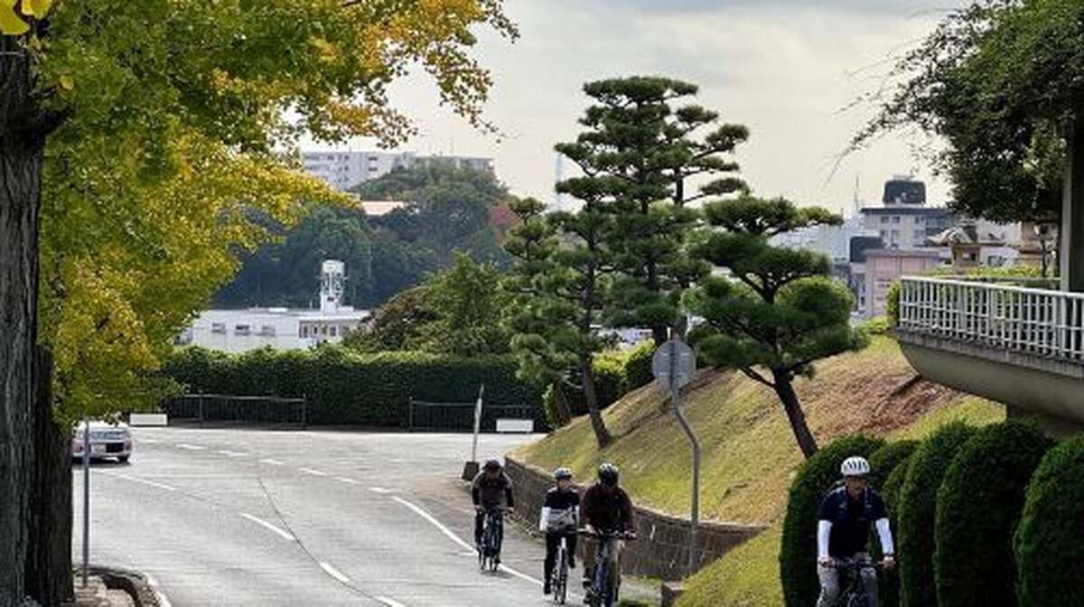 e-bike tour Himeji Castle Town along the old roads Day Tours - Main Image