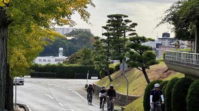 e-bike tour Himeji Castle Town along the old roads Day Tours - Main Image