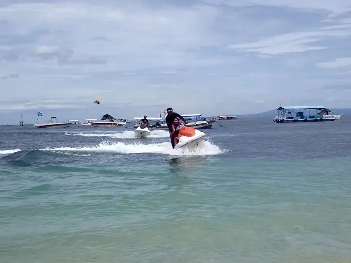 ba60999b-4e3a-406e-8a0d-7d157b8bab0d_alt