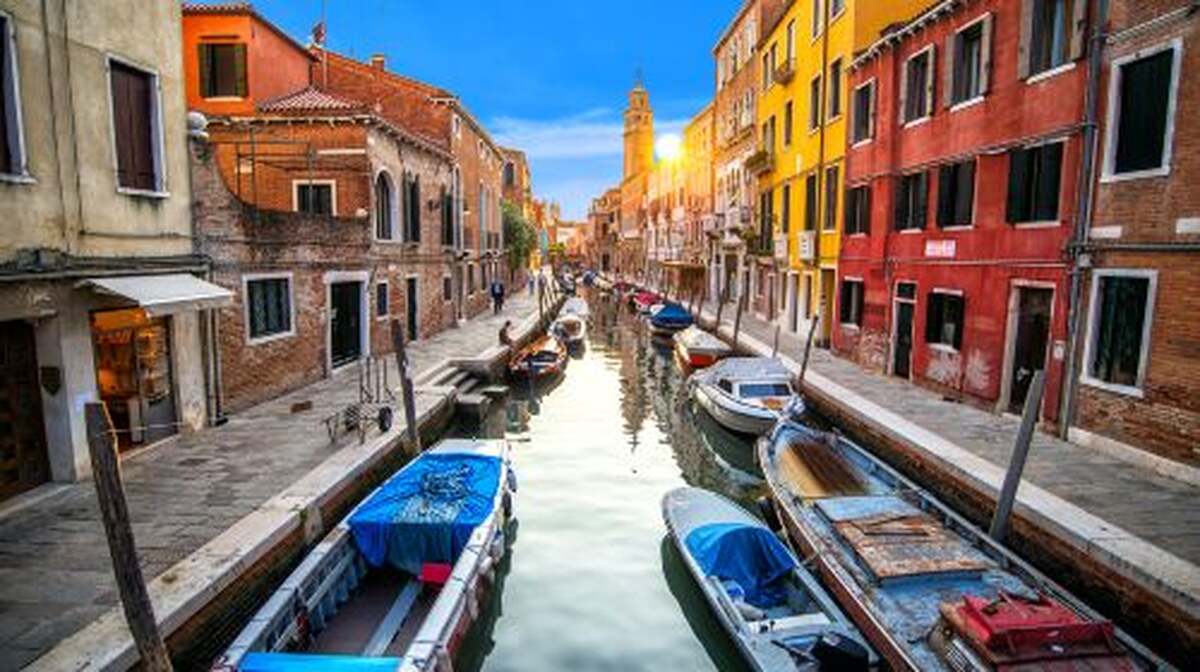 St. Mark's Square + Saint Mark's Basilica + Doge's Palace + Burano + Grand Canal Day Tours - Main Image