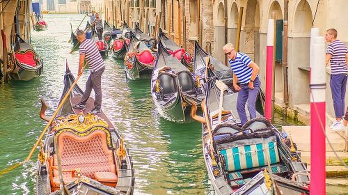 1-day tour of Venice, the Water City in Italy|Florence round-trip|Plenty of free time Day Tours - Main Image