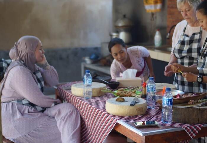 b91f5437-31e1-4ccc-97b3-3aecdebb3395_alt