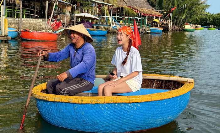 Phu Quoc Basket Boat Experience Tour - Basket Boat Dance, Wish Boat & Floating Market - Main Image