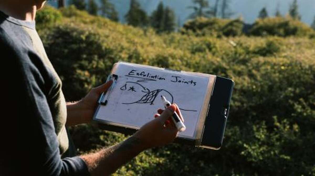 The Evolution of Yosemite: 3-Hour Hiking Tour - Main Image